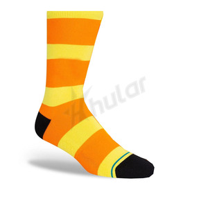 Chaussettes de sport polyvalentes et décontractées Chaussettes tricotées en pur coton Chaussettes avec logo personnalisé - Product Image 6