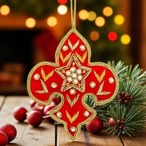 Árbol de Navidad Glow-Up Adornos colgantes a granel en formas divertidas para Holiday Vibes - Product Image 3