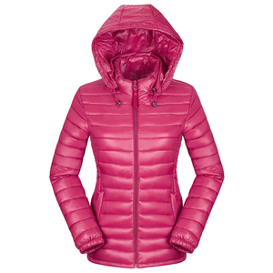Chaqueta cálida ligera de invierno para mujer, Abrigo acolchado de nuevo diseño con capucha de burbujas y decoración bordada - Product Image 2