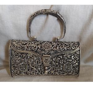 Sac cadeau de fiançailles pour femme en argent sterling 925 tendance, conçu pour une utilisation polyvalente, impact mode, design élégant qui sublime toute tenue - Product Image 4