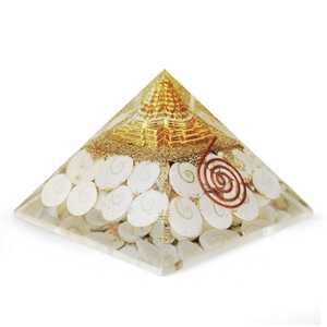 Vente en gros Gomti Chakra Orgone Pyramide Générateur d'énergie en cristal naturel avec spirale de cuivre pour la méditation Reiki et la guérison vastu - Product Image 1