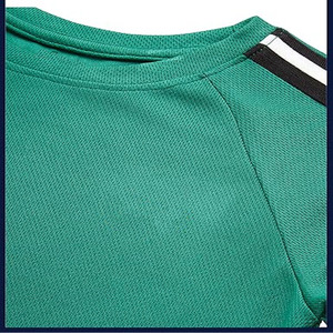 Traje de entrenamiento juvenil de uniforme de fútbol impreso personalizado para niños incluye pantalones cortos de camiseta de fútbol tecnología de corte automatizado - Product Image 5