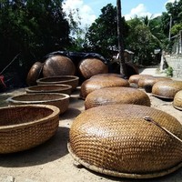 Panier de coracle en bois de bambou, petit bateau de loisirs avec palettes et siège, bateaux de tourisme