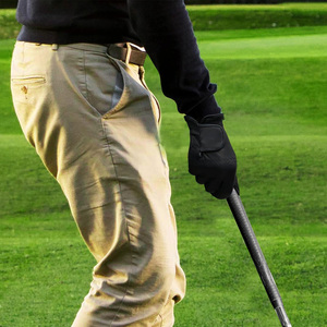 Guantes de golf perforados hechos de cuero de Cabretta con logotipo de marca personalizado Impresión de etiquetas y embalaje de regalo - Product Image 4