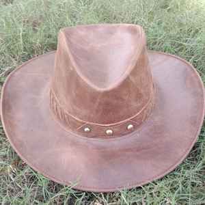Venta al por mayor Trending Crown Brown Hat Vintage Cowboy Hats Unique Stylish Genuine Leather Pinched Cattleman - Product Image 6