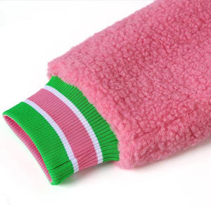 Chaqueta Bomber Reversible de Sherpa con Diseño de Cortavientos, Logotipo Bordado de Artículos Griegos y Cuello Alto - Product Image 2