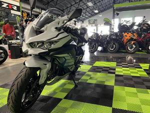 Offre incroyable - Nouvelles motos Kawasaki Ninja ZX-4RR (ABS) 2025 - Product Image 6