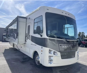 2020-2023 2022 Used Coachmens RV Mirada 35OS MotorHome Class A with Toilet Bathroom Spacious Interiors Export Worldwide - Product Image 2