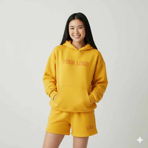 Ensemble de survêtement oversize pour femme : sweat à capuche et short, style décontracté et tendance pour l'été, coupe au-dessus du genou, couleur unie, 100 % coton, écologique - Product Image 6