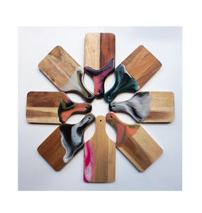 Planche à découper en bois et résine de qualité supérieure avec forme et taille personnalisées pour les utilisations de cuisine planche à fromage - Product Image 4