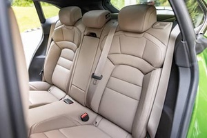 2022 Posh / che Tay-cen 4/S Cross Turizmoh Faros LED Neumáticos R21 Transmisión Automática Motor Turbo 4WD - Product Image 2