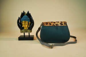 Nouveau design de sac à main en cuir recyclé de style occidental Sac à main multicolore Sac à bandoulière élégant à imprimé animal pour femmes - Product Image 5