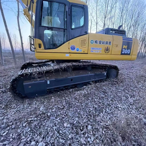 Excavadora hidráulica Komatsu de segunda mano a precio bajo, los componentes del núcleo de excelente rendimiento incluyen cojinete de engranaje del motor - Product Image 1