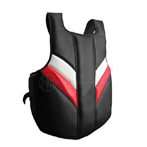 Protection de poitrine légère et de haute qualité, en cuir véritable, absorbant les chocs, confortable, pour l'entraînement sportif et la boxe. - Product Image 4