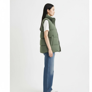 Chaleco acolchado para mujer, proveedor de fábrica OEM, venta al por mayor, hecho a medida, sin mangas, invierno, acolchado, lona, algodón, ropa informal para exteriores - Product Image 4