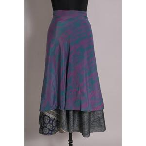 Falda envolvente reversible para mujer hecha a mano de Vintage Indian Silk Sari Two Layer Boho Ethnic Wear - Product Image 1