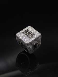Anillo Unisex de Plata de Ley 925 con Letra Personalizada, Diamante Moissanite VVS, Chapado en Rodio, Estilo Hip Hop, para Fiestas - Product Image 2