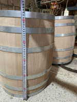 Baril en bois de chêne vintage de haute qualité 100L 200L 300L 500L Baril à vin ou whisky en bois de qualité alimentaire Bon prix 2025