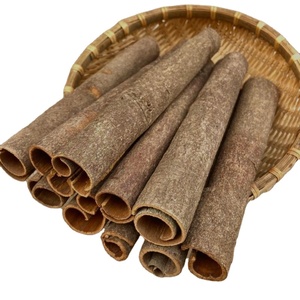 Canela de Casia de corteza entera secada por expertos y elaborada a partir de Casia cinnamomum natural ahora disponible en stock para una entrega rápida - Product Image 1
