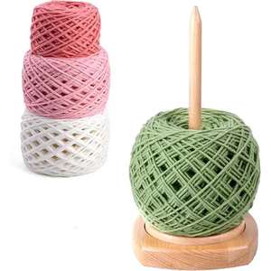 Support de boule de fil chaud pour tricoter et crocheter Spinner de fil en bois avec mécanisme magnétique en métal et coussinets antidérapants - Product Image 2