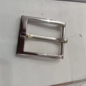 Cinturón de pasador deslizante de metal plateado para hombre con logotipo grabado con láser de forma cuadrada de alta calidad con latón de alta calidad para hebilla - Product Image 2