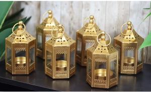 Farol Clásico de Metal Negro con Paneles de Vidrio, Anillo para Colgar, Luz LED Cálida, Ideal para Decoración del Hogar, Eventos y Regalos - Product Image 5