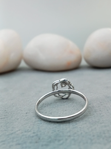 Bague de Fiançailles et de Mariage Personnalisée en Or Plaqué 14K pour Femme, Sertie de Moissanite Ovale Certifiée IGI, 100% Satisfaction - Product Image 3