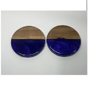 Ensemble de 4 sous-verres et porte-gobelets classiques en bois et résine écologiques, 4x4 pouces, carrés, pour la cuisine - Product Image 1