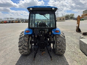 รถแทรกเตอร์มือสองราคาถูก ปี 2019 รุ่น LS XU6168 Deutz Fahr ขับเคลื่อน 4 ล้อ 80 แรงม้า สำหรับใช้งานในฟาร์ม ผลผลิตสูง - Product Image 5