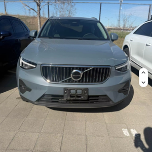 Véhicule d'occasion en excellent état 2023 pour XC60 AWD à vendre - Conduite à gauche, norme Euro IV, 1-25000 milles, 5 places - Product Image 1