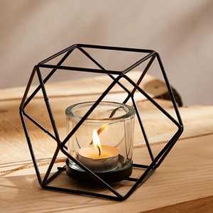 Bougeoir en métal moderne fait à la main pour la décoration intérieure élégante, parfait pour la chambre à coucher, la salle à manger et le bureau - Product Image 5
