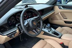2024 911 Carrera 4S Coupe เครื่องยนต์เทอร์โบ 6 สูบ 443 แรงม้า ระบบขับเคลื่อนสี่ล้อ พร้อมแพ็คเกจสปอร์ตและพรีเมียม - Product Image 5