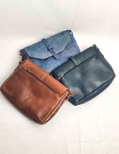 Luxury Unique Design Travel Shoulder <b>Bag</b> Genuine Crunch Leather Fashionable <b>Messenger</b> <b>Bag</b> Designer Small Crossbody <b>Bag</b> for Girls - Product Image 3