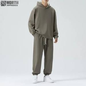 Logo personnalisé camouflage deux pièces imprimées Jogging Chasse Sports Gym Camouflage Vêtements Fitness Survêtement À Capuche Ensembles Pour Hommes - Product Image 5