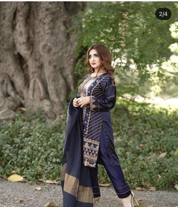 Trajes de esmoquin de lujo para mujer de un solo pecho con bordado de botones Decoraciones de perlas Tela de terciopelo tejida - Product Image 2