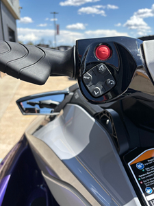 Moto Acuática Personal SE 155, Color Morado, 2 Plazas, Motor de 4 Tiempos y 1400 cc, Fibra de Vidrio, Nueva, 50 km/h - Product Image 3