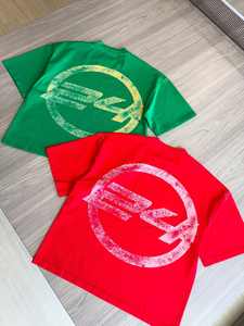 Camiseta de alta calidad con estampado DTG de logotipo personalizado multicolor para hombre - Product Image 2