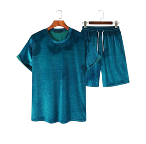 Ensemble t-shirt et short en velours personnalisé de couleur marron pour femmes, vêtements de sport d'été respirants, ensemble chemise et short en velours très vendu. - Product Image 2