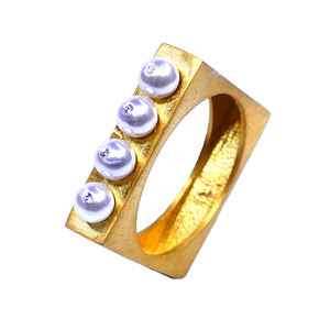 Affordable 925 Sterling <b>Silver</b> Gold Plated Wholesale Jewelry Supplier Freshwater Pearl Gemstone Band Ring - Product Image 1