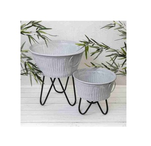 Jardinières rondes en métal argenté de la meilleure qualité avec support noir pour jardinières décoratives de jardin à la maison à un prix abordable - Product Image 6
