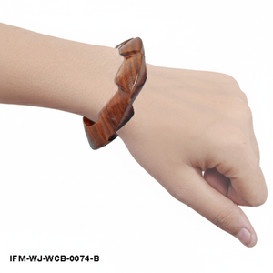 Bracelet géométrique en bois naturel fait main, courbé et sculpté à la main, pour femme, cadeau pour elle - Product Image 6