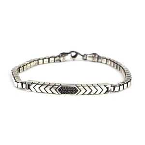Bracelet chaîne en argent sterling 925 avec pierre d'onyx en forme de cube et motif flèche, idéal pour un cadeau - Product Image 1