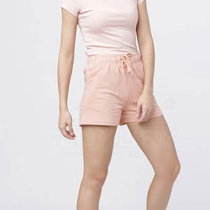 Shorts pour femmes de style tendance, design personnalisé, streetwear, prix raisonnable, services OEM de LUXURY IMPEX - Product Image 5