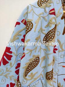 Chaqueta Corta de Terciopelo para Mujer, Invierno, Bordado Suzani Hecho a Mano, Cuello Alto, Diseño Tejido, Estilo Indio Ecológico - Product Image 2