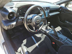 สะอาดหมดจด ปี 2022 GR86 - Product Image 3