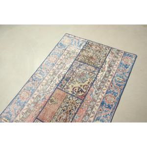 Alfombra turca vintage de 3x8.2 pies, alfombra de lana con motivos de plantas y árboles azules - Product Image 5