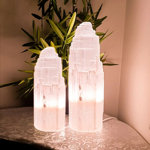 Lampe en sel blanc pur de l'Himalaya, veilleuse en pierre naturelle pour la décoration intérieure, le bien-être, la relaxation, l'éclairage d'ambiance, article cadeau - Product Image 2