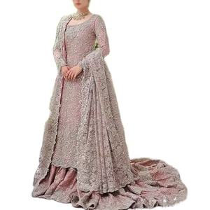 Vestido de Novia Pakistaní Premium Color Verde Salvia Menta, Vestido Maxi de Diseñador con Escote Ilusorio y Bordado Detallado en Filigrana Plateada - Product Image 1