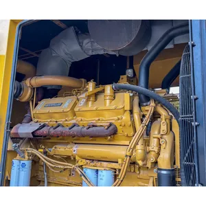 Groupe électrogène diesel triphasé d'occasion de 600 kW, sortie 277/480 V, insonorisé, pour alimentation de secours commerciale - Product Image 4