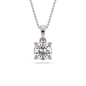 Colgante Solitario Clásico de Diamante de Corte Redondo Atemporal, Diamante Cultivado en Laboratorio de 0.30 Ct en Platino, Regalo de Aniversario de Bodas - Product Image 3